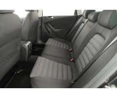 Volkswagen Passat 2.0 TDI 125kW - 10