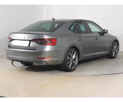 Škoda Superb 2.0 TDI 147kW - 13