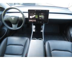 Tesla Model 3 Std Range Plus 49kWh 239kW - 19