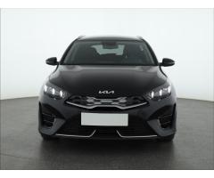 Kia Cee`d 1.6 GDI plug-in 104kW - 3