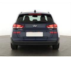 Hyundai i30 1.6 CRDi 85kW - 6