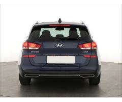 Hyundai i30 1.6 CRDi 85kW - 7