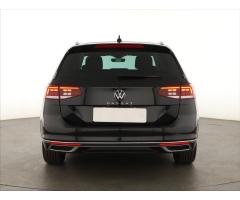 Volkswagen Passat 2.0 TDI 110kW - 7