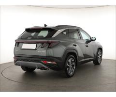 Hyundai Tucson 1.6 T-GDI 48V MHEV 110kW - 10