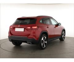 Mercedes-Benz GLA GLA 200 120kW - 7