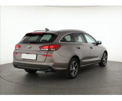 Hyundai i30 1.0 T-GDI 88kW - 10