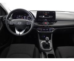 Hyundai i30 1.6 CRDi 85kW - 11