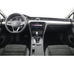 Volkswagen Passat 2.0 TDI 110kW - 12