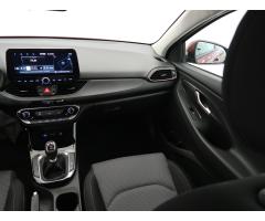 Hyundai i30 1.5 DPI 71kW - 12