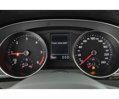 Volkswagen Passat 2.0 TDI 110kW - 17