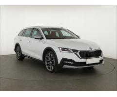 ŠKODA SUPERB COMBI 2.0TDI 140 LAURIN&K 4X4 DSG 7ST