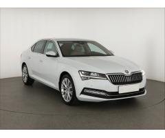 ŠKODA SUPERB COMBI 2.0TDI 140 LAURIN&K 4X4 DSG 7ST