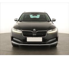 ŠKODA SUPERB COMBI 2.0TDI 140 LAURIN&K 4X4 DSG 7ST