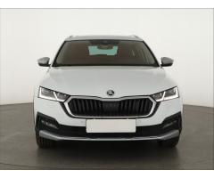 ŠKODA SUPERB COMBI 2.0TDI 140 LAURIN&K 4X4 DSG 7ST