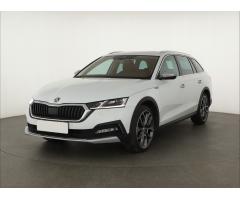 ŠKODA SUPERB COMBI 2.0TDI 140 LAURIN&K 4X4 DSG 7ST