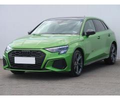 Audi Q3 S tronic DSG Zlevněno o 22 000 Kč