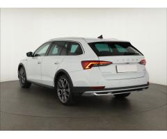 ŠKODA SUPERB COMBI 2.0TDI 140 LAURIN&K 4X4 DSG 7ST