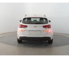 Hyundai i30 1.5 DPI 81kW - 6