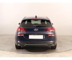 Hyundai i30 1.6 CRDi 85kW - 7