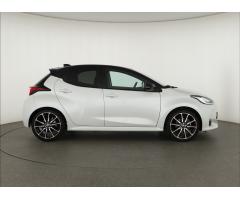 Toyota Yaris 1.5 VVT-i Hybrid 85kW - 8