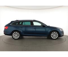 Škoda Superb 2.0 TDI 110kW - 9