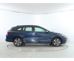 Hyundai i30 1.5 DPI 71kW - 8