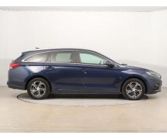 Hyundai i30 1.6 CRDi 85kW - 9