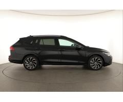 Volkswagen Golf 1.5 TSI 96kW - 10