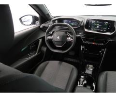 Peugeot 2008 1.2 PureTech 96kW - 9