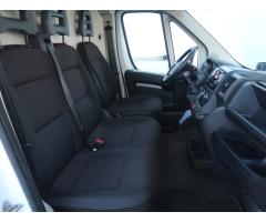 Peugeot Boxer 2.2 BlueHDi 121kW - 10