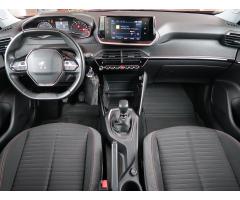 Peugeot 2008 1.2 PureTech 74kW - 10