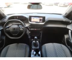 Peugeot 2008 1.2 PureTech 74kW - 10