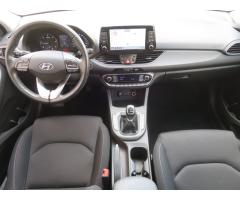 Hyundai i30 1.6 CRDi 85kW - 11