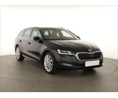 ŠKODA SUPERB COMBI 2.0TDI 140 LAURIN&K 4X4 DSG 7ST