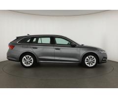 Škoda Octavia 2.0 TDI 110kW - 8