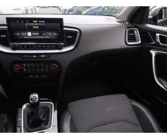 Kia XCeed 1.4 T-GDI 103kW - 11