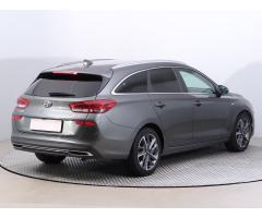 Hyundai i30 1.5 T-GDI MHEV 117kW - 7