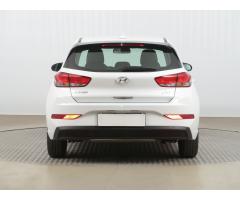 Hyundai i30 1.5 DPI 81kW - 6