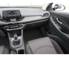 Hyundai i30 1.5 DPI 81kW - 11