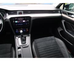 Volkswagen Passat 1.5 TSI 110kW - 11