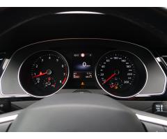 Volkswagen Passat 1.5 TSI 110kW - 17