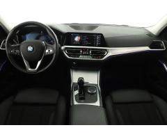 BMW Řada 3 330 e xDrive 215kW - 9