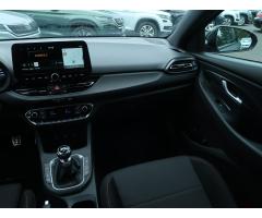 Hyundai i30 1.5 T-GDI MHEV 118kW - 11