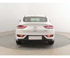 Hyundai i30 1.6 CRDi MHEV 100kW - 6