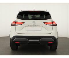 Nissan Qashqai 1.3 DIG-T 116kW - 6