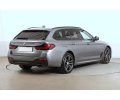 BMW Řada 5 530d xDrive 210kW - 7