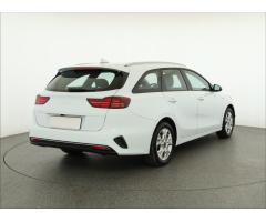 Kia Cee`d 1.5 T-GDI 118kW - 7