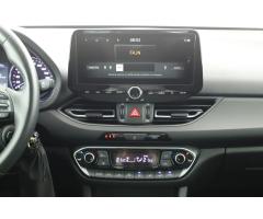 Hyundai i30 1.5 T-GDI MHEV 117kW - 15