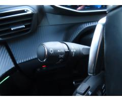 Peugeot 2008 1.2 PureTech 114kW - 26