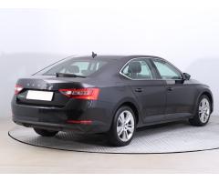 Škoda Superb 2.0 TDI 110kW - 7